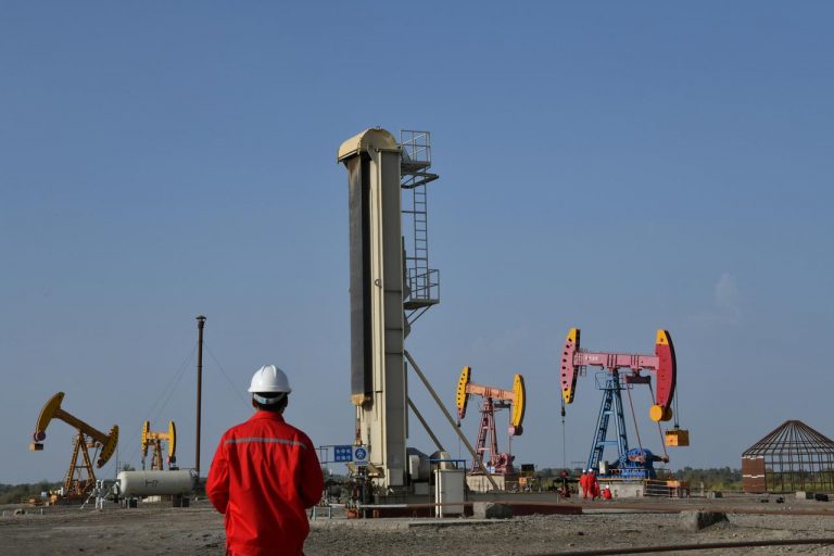 CHNA OIL