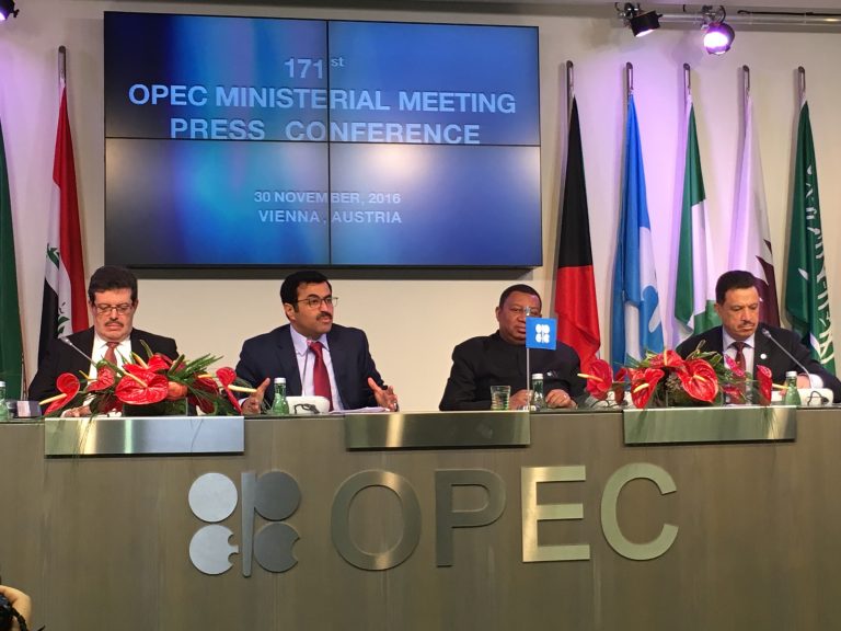 OPEC agrees to cut the oil production