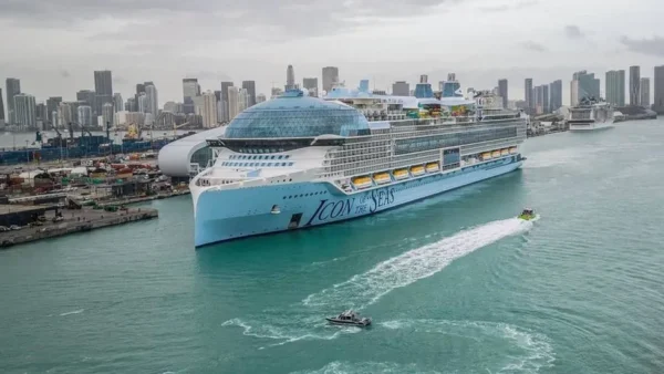 Icon of the Seas: World's largest cruise ship to set sail from Miami ...